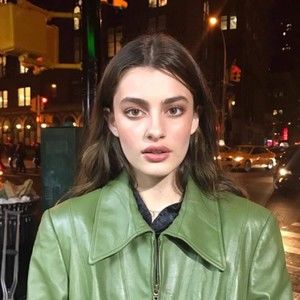 Meet your Posher, Louis